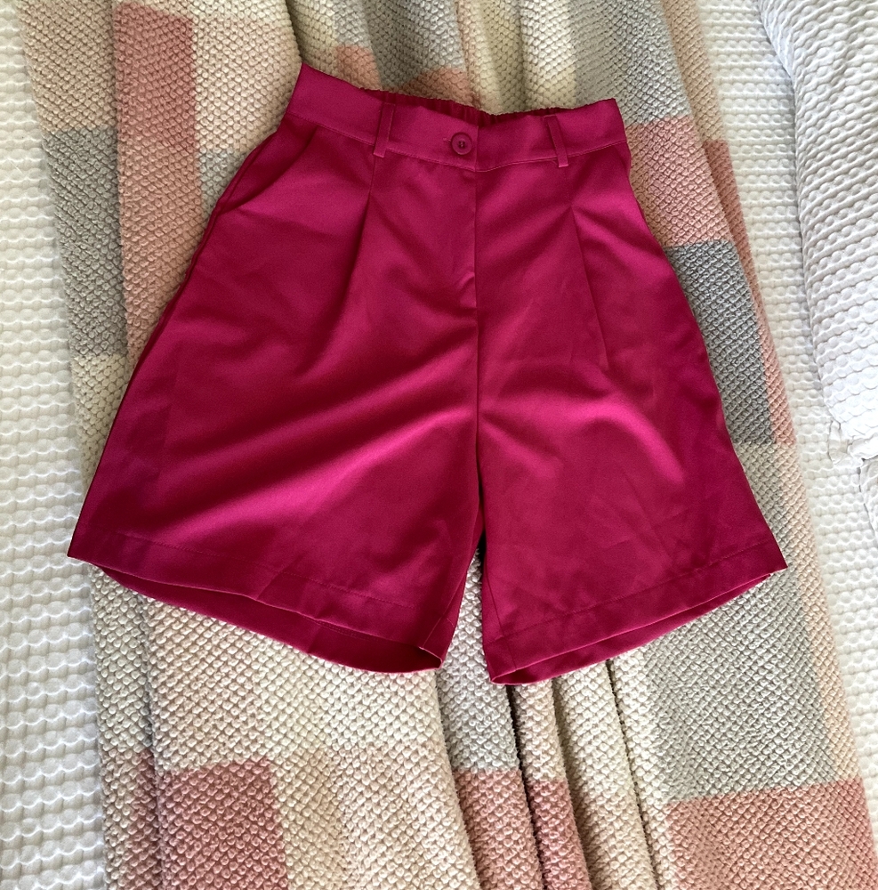 Women's Casual Pleated Pink High-Waisted Bermuda Dress Shorts